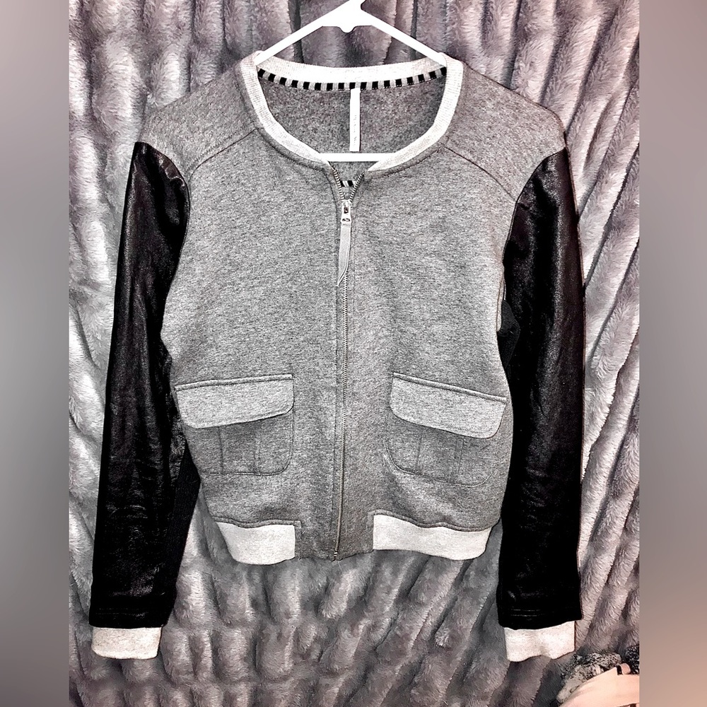 Micheal Star Jacket like new condition!!!